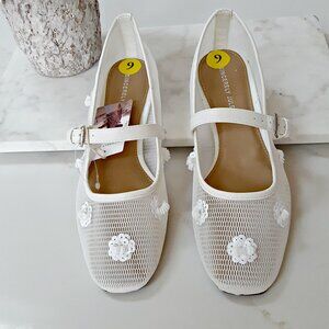 Sincerely Jules White Mesh Floral Mary Jane Flats